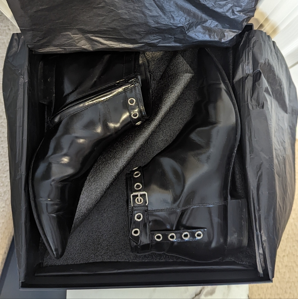 YSL ankle boot w/ silver grommet